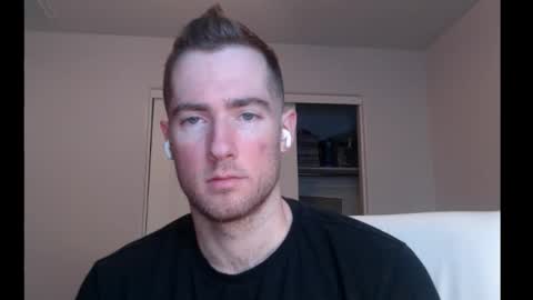 Alex online show from 11-04-25, 01:38