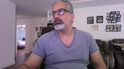 aladdin31673 online show from 05-10-26, 02:22
