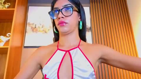 Alahia Rodriguez online show from 06-04-26, 08:04