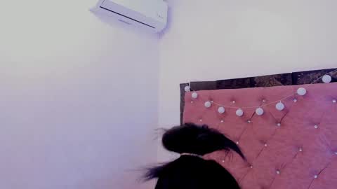 Alaia2  online show from 05-26-26, 12:56