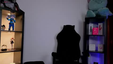 Alaia online show from 06-11-26, 01:49