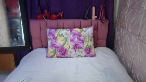 alaia_boobs online show from 03-27-26, 01:44