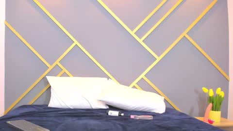 alaia_colins online show from 01-24-25, 07:19