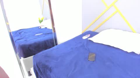 alaia_colins online show from 02-12-25, 03:49