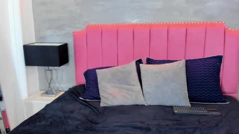 alaia_colins online show from 09-24-25, 04:05