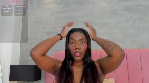 Snapshot of alaia_colins chatting on 12-17-25, 03:01 alaia_colins online show from 12-17-25, 03:01