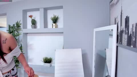 alaia_soto online show from 03-11-25, 12:33