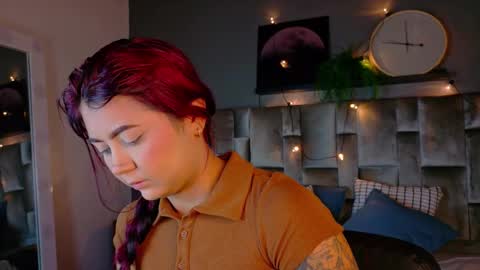  Alaia  online show from 10-02-25, 11:39