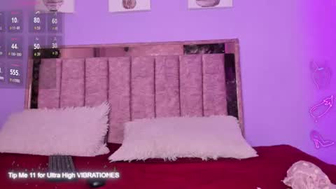 Snapshot of alaiasexygirl chatting on 06-15-26, 04:20 alaiasexygirl online show from 06-15-26, 04:20