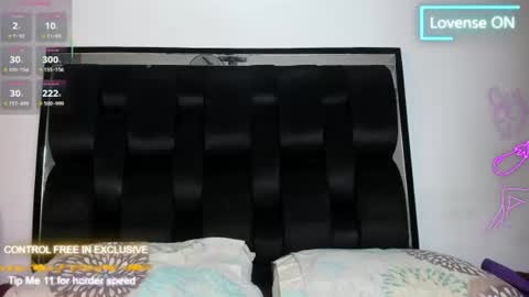 Snapshot of alaiasexygirl chatting on 07-27-26, 11:01 alaiasexygirl online show from 07-27-26, 11:01