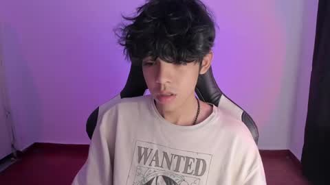 Snapshot of alan18n chatting on 12-26-24, 04:10 alan18n online show from 12-26-24, 04:10