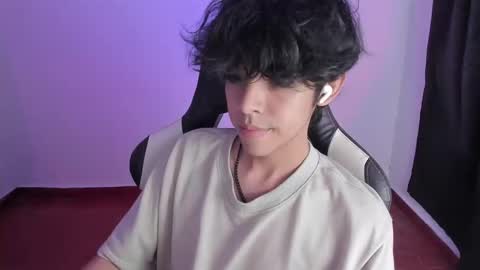 Snapshot of alan18n chatting on 01-07-25, 11:56 alan18n online show from 01-07-25, 11:56