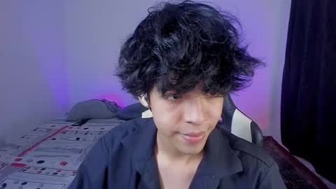 Snapshot of alan18n chatting on 11-27-25, 03:52 alan18n online show from 11-27-25, 03:52