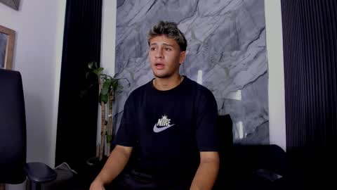 Snapshot of alan__smith chatting on 11-13-25, 07:57 alan__smith online show from 11-13-25, 07:57