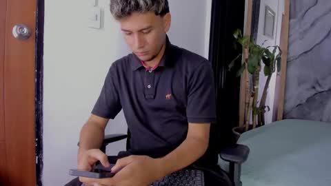 Snapshot of alan__smith chatting on 11-17-25, 07:41 alan__smith online show from 11-17-25, 07:41