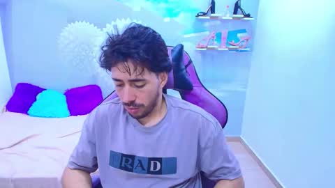 Snapshot of alan_allexander chatting on 01-11-26, 03:44 ALAN online show from 01-11-26, 03:44