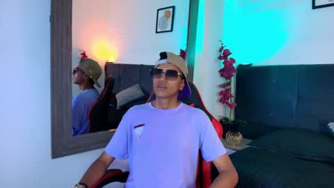 alan_colthon online show from 04-21-26, 08:34