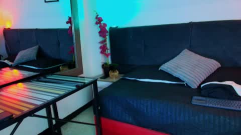 alan_colthon online show from 04-24-26, 02:47