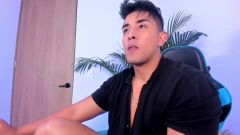 Snapshot of alan_greek_1 chatting on 12-18-25, 01:11 Alan greek online show from 12-18-25, 01:11