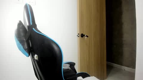 Snapshot of alan_greek_1 chatting on 03-13-26, 03:57 Alan greek online show from 03-13-26, 03:57