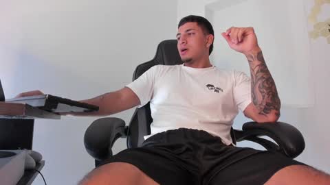 Alan online show from 01-18-25, 04:53