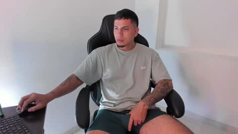 Alan online show from 01-22-25, 05:16