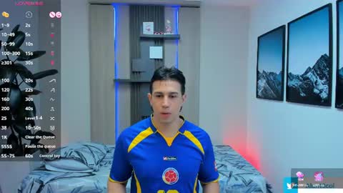 Alan  Kevin can we reach 100 thumbs up please guys  online show from 06-23-26, 07:01