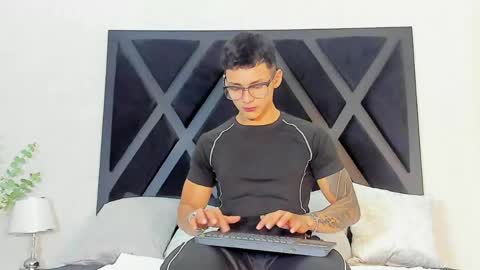 alan_salazar online show from 05-19-26, 05:41