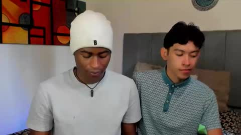 Snapshot of alan_scot chatting on 11-15-25, 05:20 Alan and Criss - WE JUST FRIENDS WITH BENEFITS BOTH VERS online show from 11-15-25, 05:20