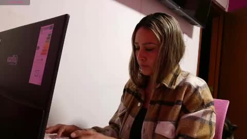 Alana online show from 05-16-26, 03:25