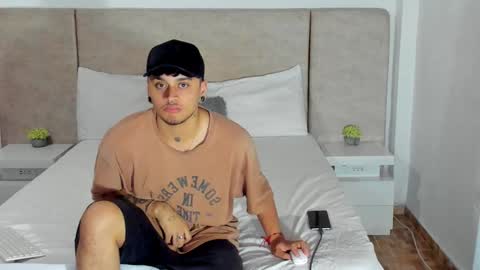 Snapshot of alana__get chatting on 12-02-24, 12:41 online show from 12-02-24, 12:41