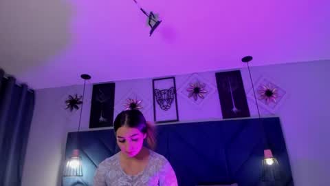 Snapshot of alana_dreams chatting on 07-21-26, 03:53 Alana online show from 07-21-26, 03:53