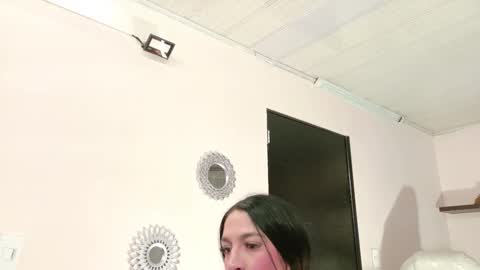 Snapshot of alana_madison chatting on 09-28-25, 10:20 Maeve online show from 09-28-25, 10:20