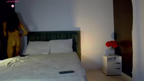 Alana Tobias online show from 04-25-26, 02:25