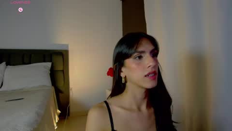 Snapshot of alana_sofia_ chatting on 05-07-26, 04:12 Alana Tobias online show from 05-07-26, 04:12