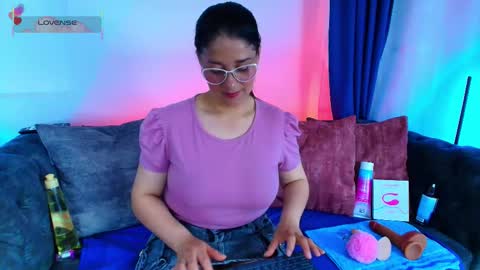 Alana  online show from 12-16-25, 07:41