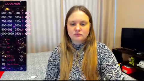 Snapshot of alanabrox chatting on 12-17-24, 09:39 Julia online show from 12-17-24, 09:39