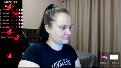 Snapshot of alanabrox chatting on 12-20-25, 03:46 Julia online show from 12-20-25, 03:46