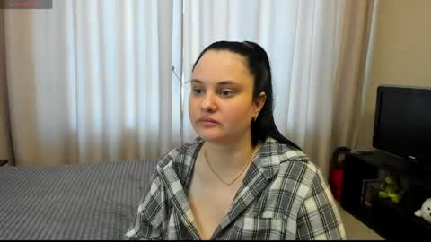 Julia online show from 05-16-26, 10:36