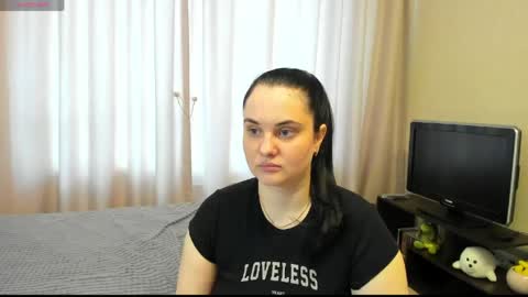 Julia online show from 05-24-26, 08:19