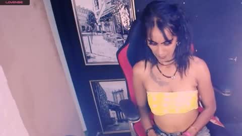 alanadelray online show from 10-30-25, 07:54