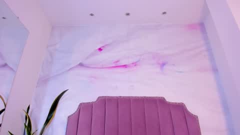 Snapshot of alanakim_ chatting on 10-13-25, 11:21 Alana Kim online show from 10-13-25, 11:21