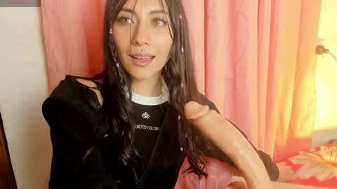 ALANA Please follow me  online show from 04-24-26, 12:35