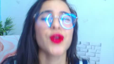 Snapshot of alanasaenz25 chatting on 05-30-26, 09:45 alanasaenz25 online show from 05-30-26, 09:45