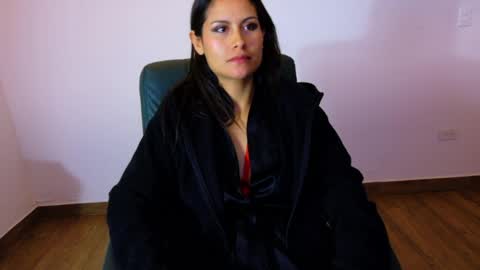 alanis  online show from 05-18-26, 04:46