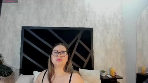 Snapshot of alanis_garnier_ chatting on 07-28-26, 12:48 ALANIS online show from 07-28-26, 12:48