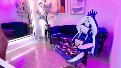 Alanna  online show from 03-28-26, 04:01