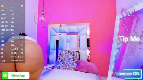 Snapshot of alanna_hot3 chatting on 02-26-25, 08:00 Ana online show from 02-26-25, 08:00
