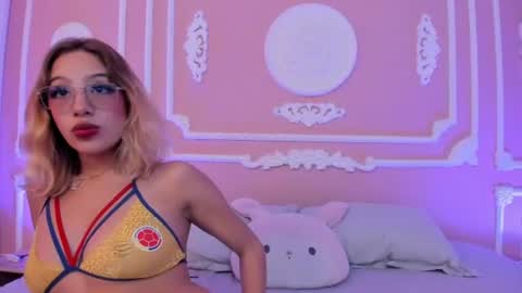 alannamilan online show from 06-27-26, 02:55