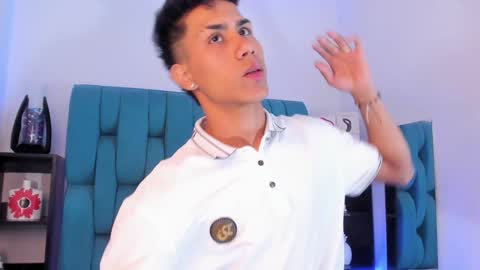 Snapshot of alannaughty_ chatting on 12-20-24, 08:45 alannaughty_ online show from 12-20-24, 08:45